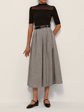 Mid-Waisted Pleated Check Skirt