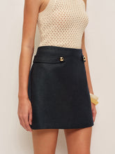 Metal Detail Mid-Waist Skirt