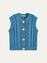 Cable-Knit Sleeveless Buttoned Vest