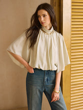 Elastic Hem Half-Sleeve Shirt