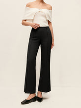 Stretchable Flared Pants with Front Seams
