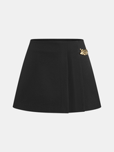 Chain Detail Pleat Skorts