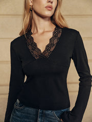 Lace Trim V-Neck Long Sleeve Top