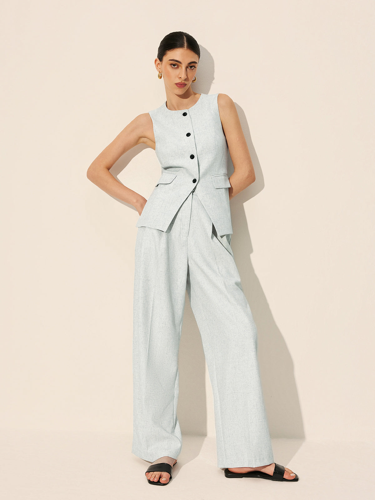 Pockets Sleeveless Tailored Vest