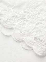 Lace Trim Mid-Waist Shorts