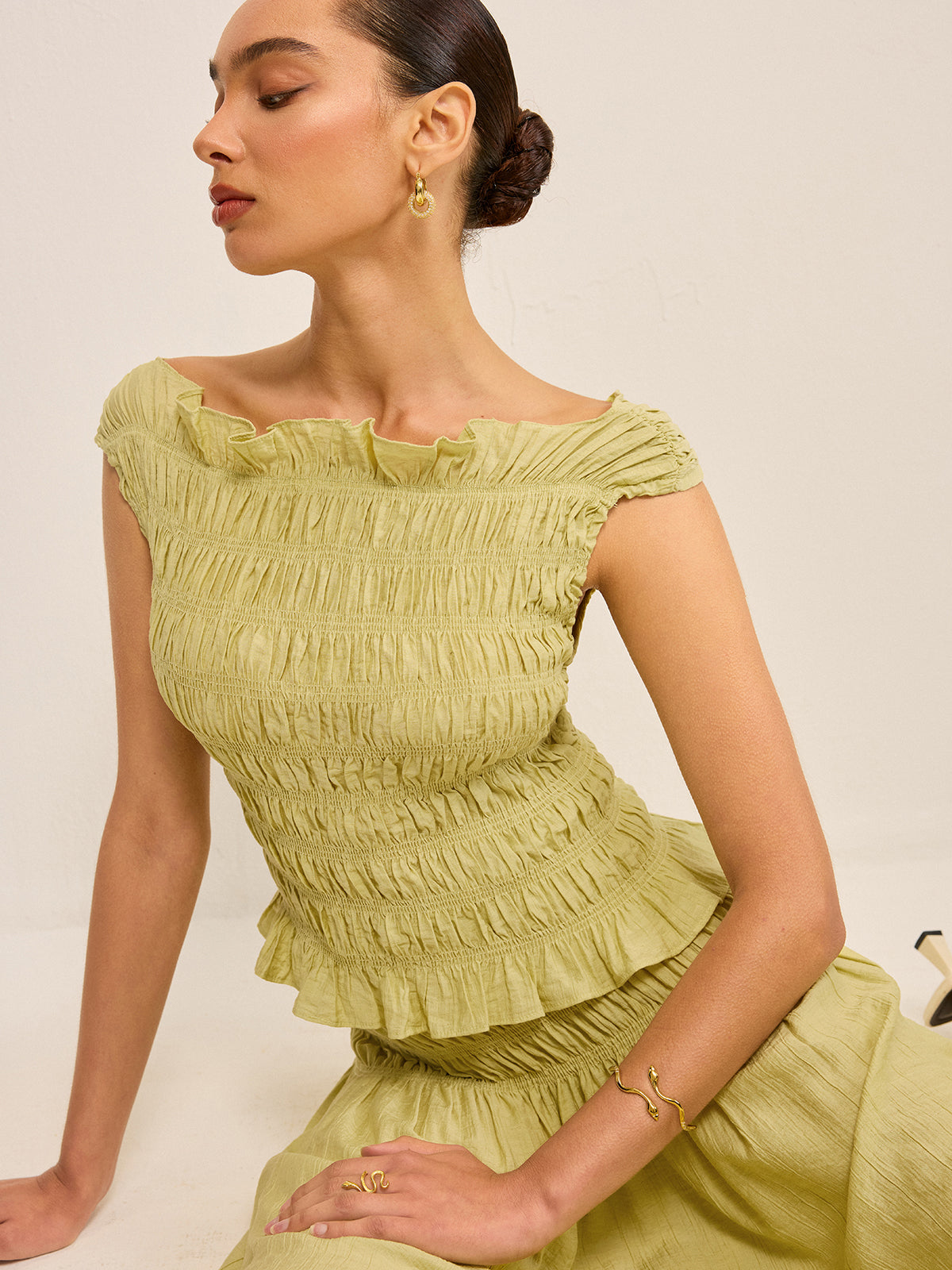 Reversible Pleated Linen Top with Ruffled Neckline