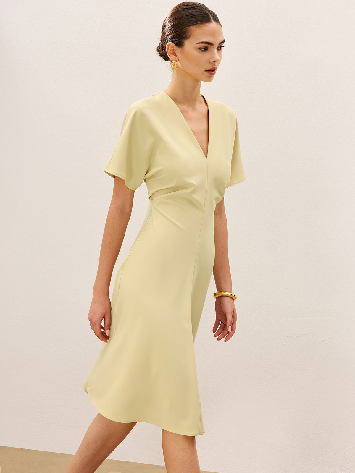 V-Neck Short Sleeve Midi Dress