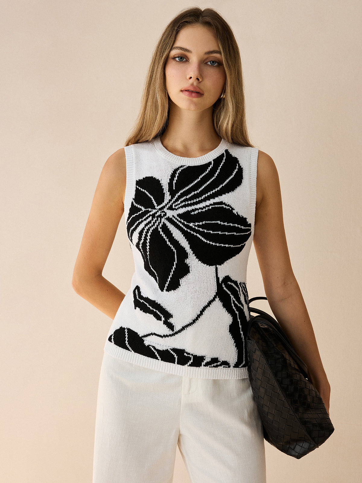 Contrast Floral Knit Vest