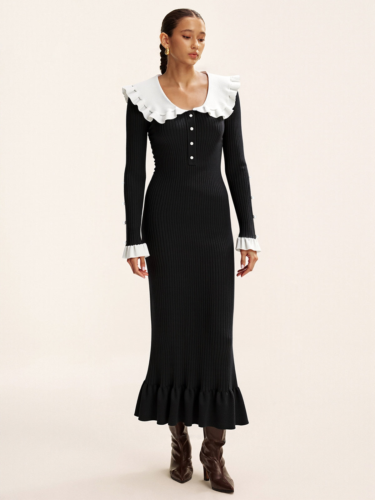 Contrast Ruffled Collar Knit Midi Dress