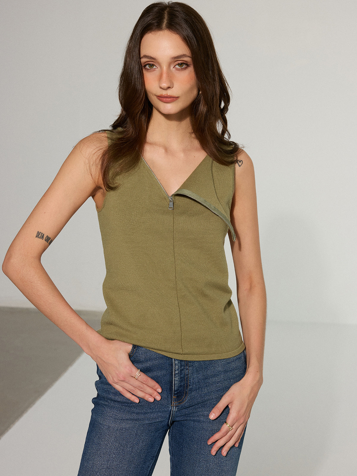 Asymmetric Zipper Sleeveless Top