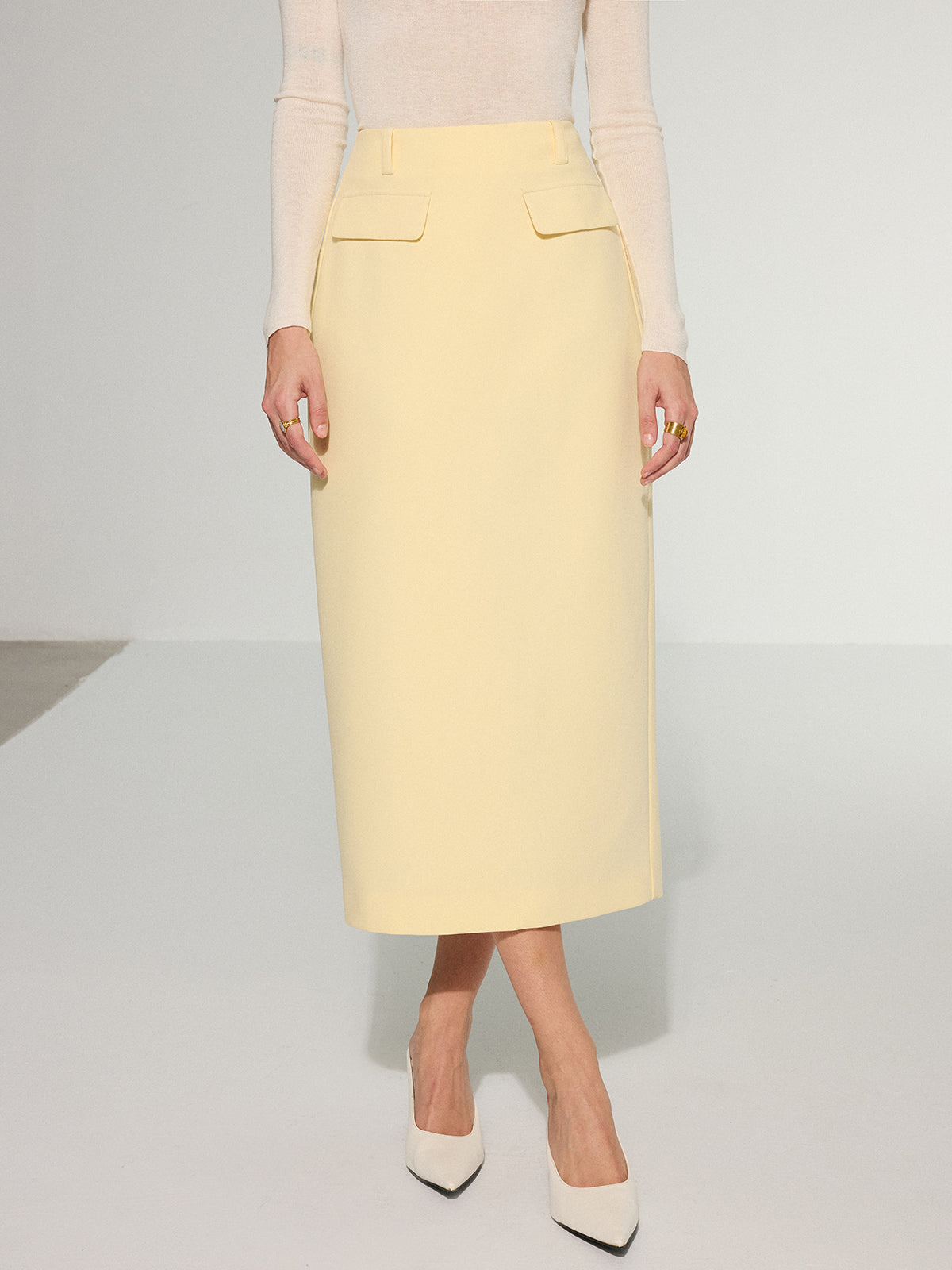 Decor Pocket Back Slit Midi Skirt