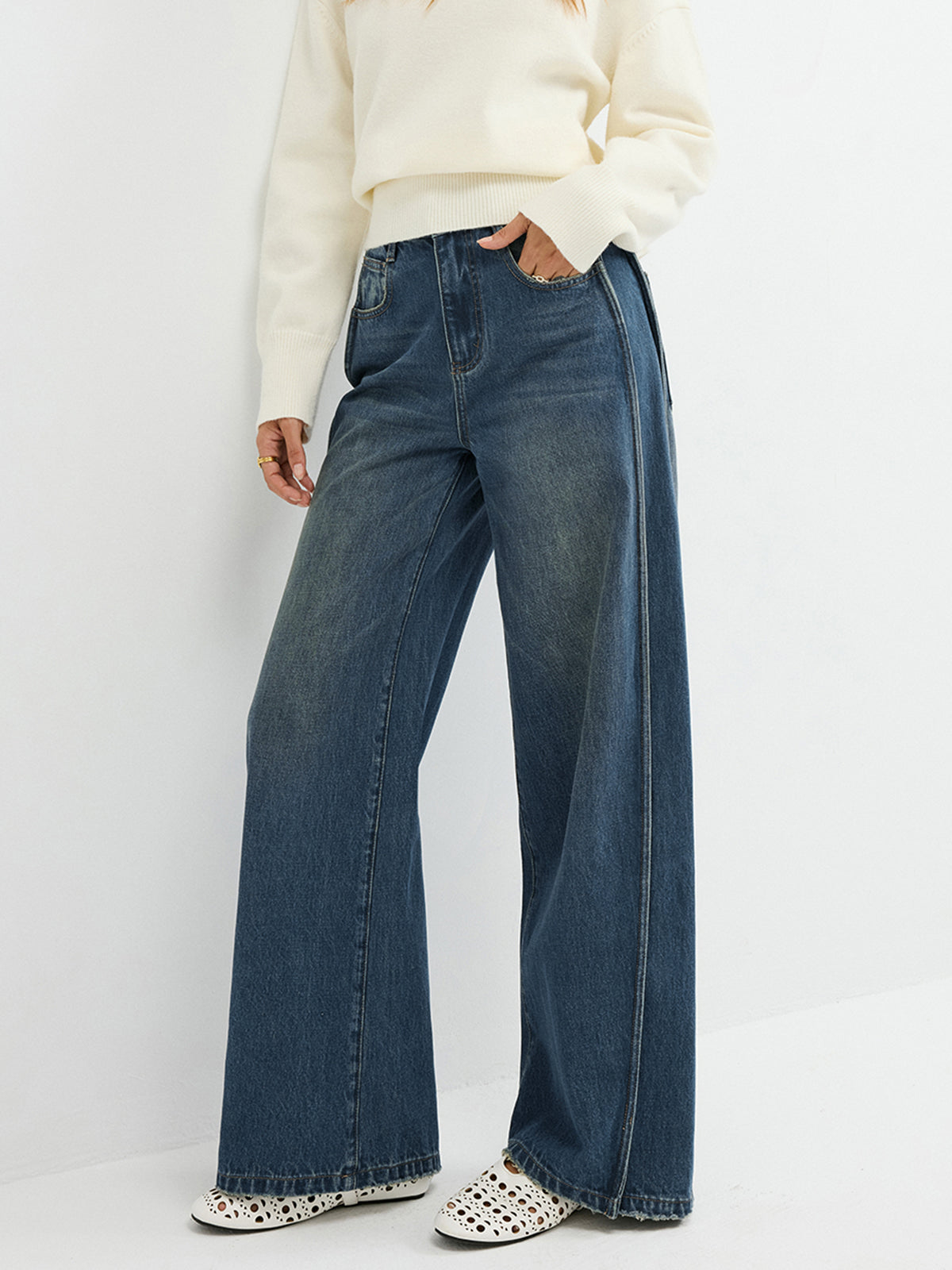 Side Panel Detail Mid-Waist Jeans