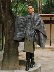 Horn Button Checked Knit Poncho